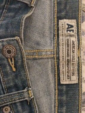 American Eagle Outfitters Men’s Distressed Blue Denim Jeans